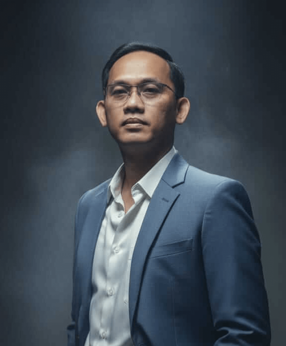 Dr. B. Isnaeni, SH., MH